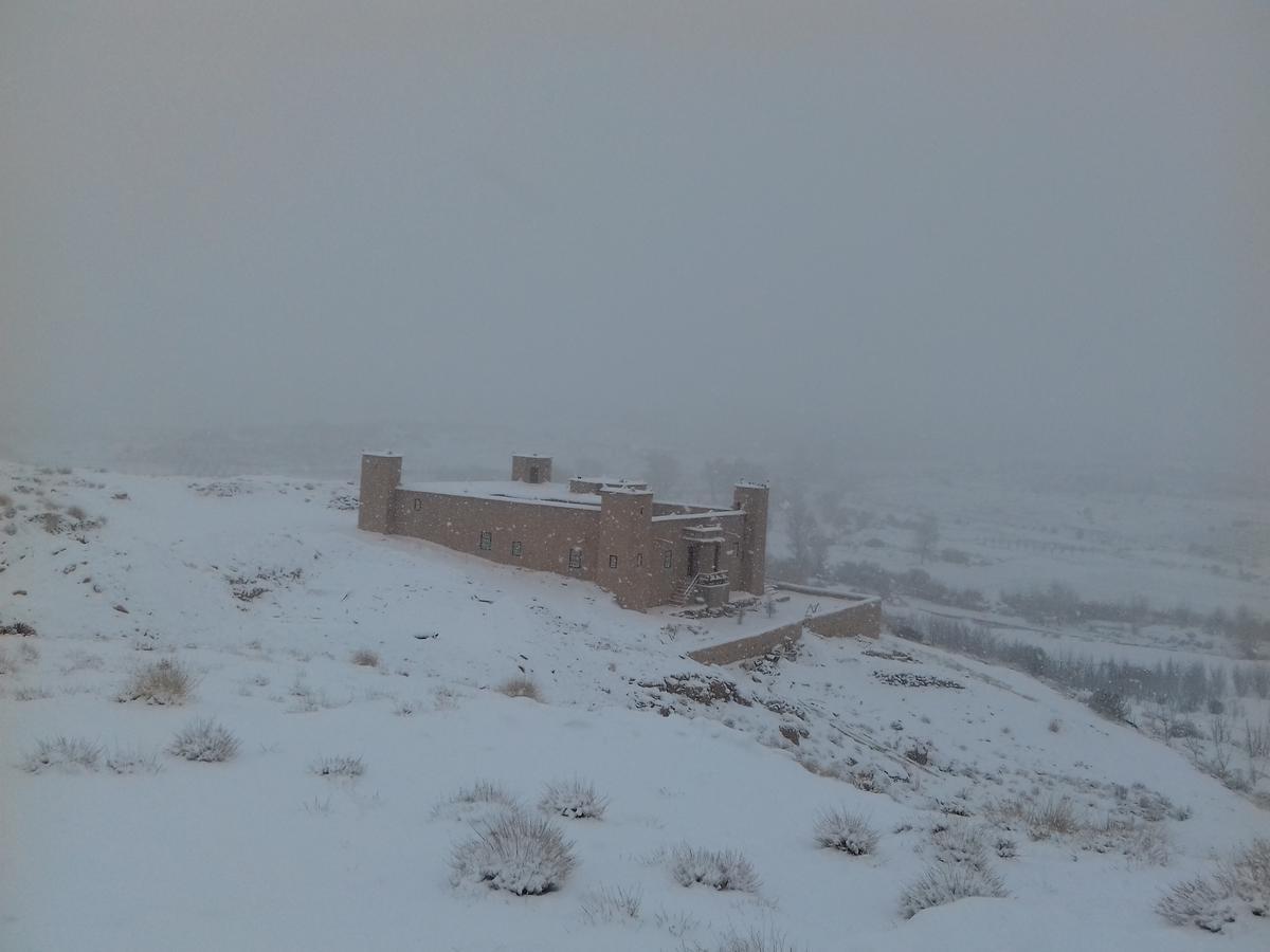 فندق Kasbah Izoran مدلة المظهر الخارجي الصورة